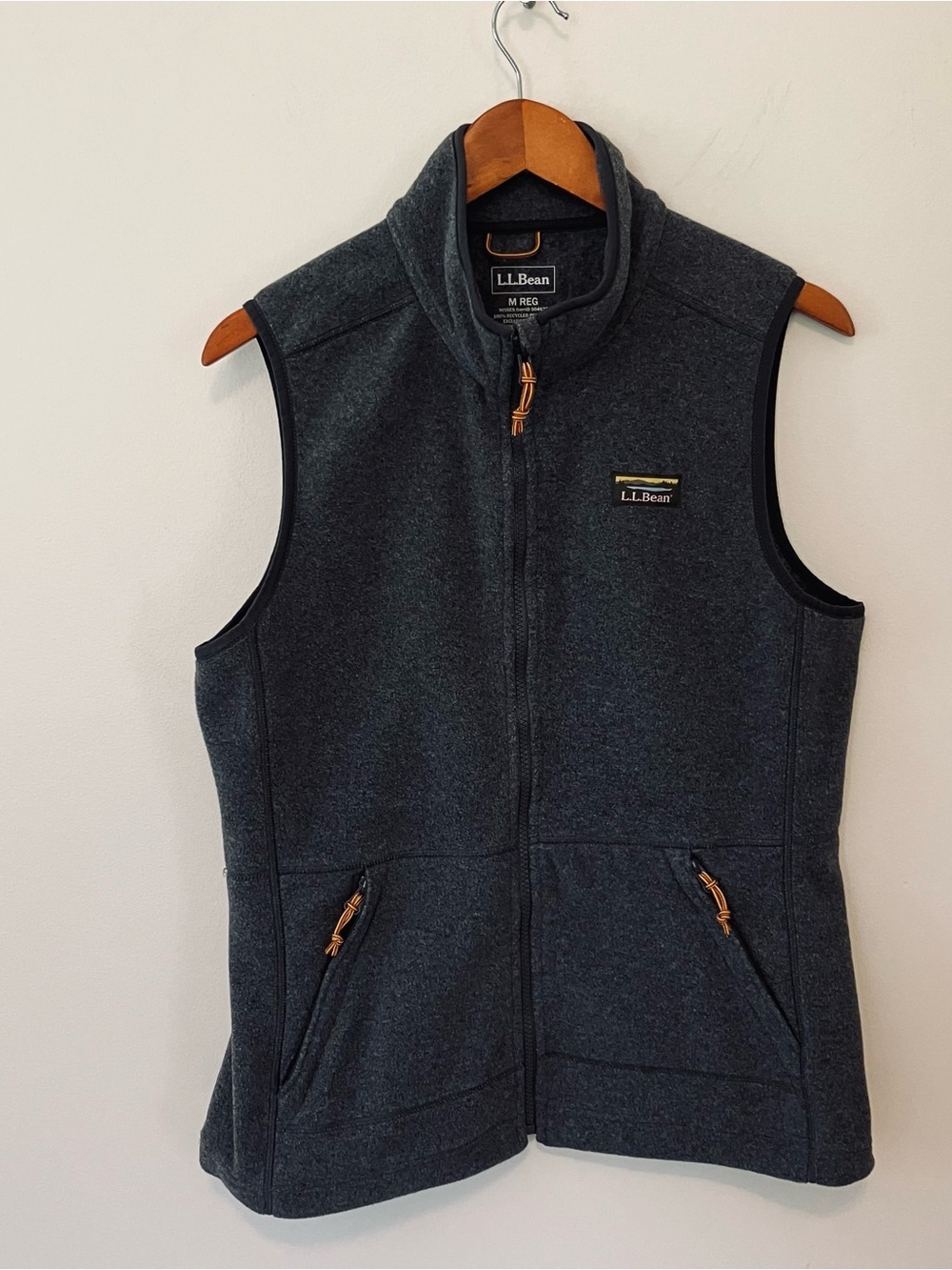 LL Bean Women’s Mountain Classic Fleece Vest Sz. M Gray Outdoor Hiking Camping